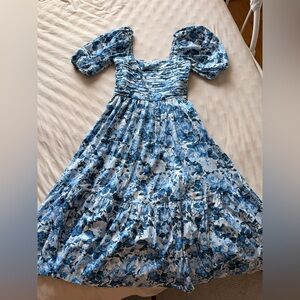 Abercrombie & Fitch Blue and White Floral Emerson Dress